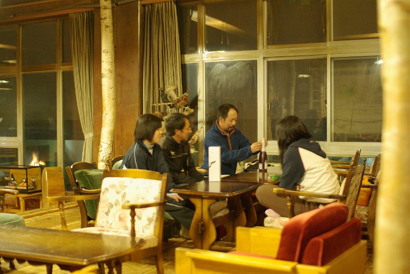 IMGP1338.jpg - 談話コーナー